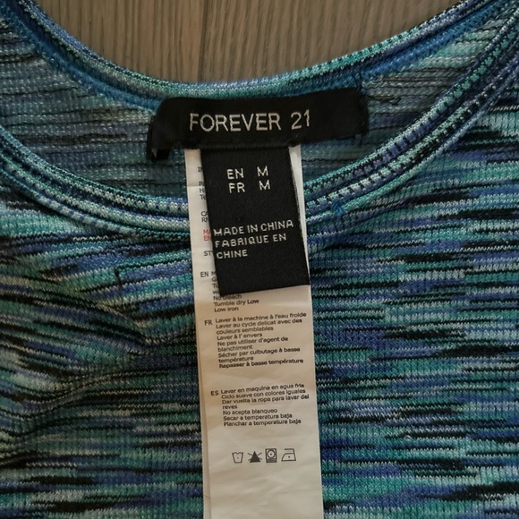 Summer dress - Picture 3 of 3